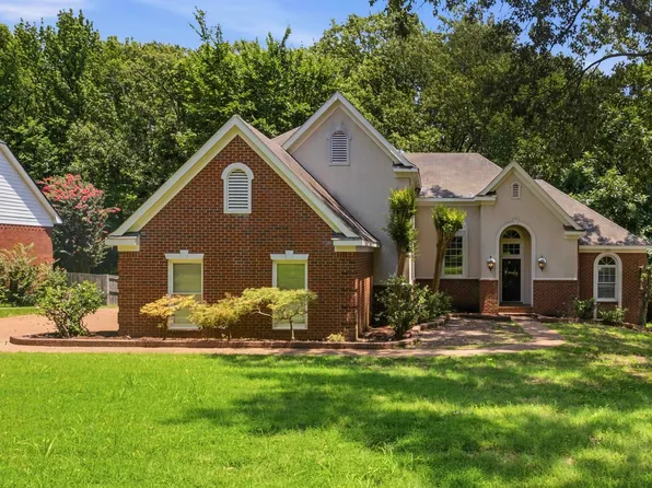 1850 Wood Oak Dr, Cordova, TN 38016