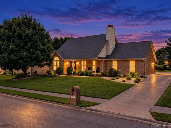 2415 Lakewood Boulevard, Jeffersonville, IN 47130