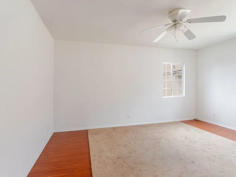 1708 S Crescent Heights Blvd — Photo 18