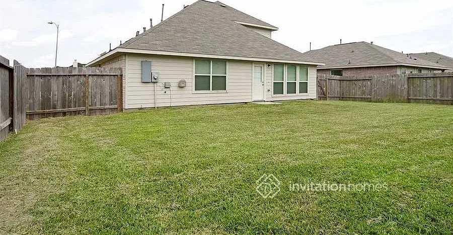 4006 Hawthorne Arbor Fresno, TX 77545 — Photo 2