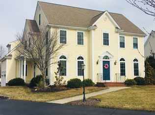 25 Weetamoo Way, Wrentham, MA 02093