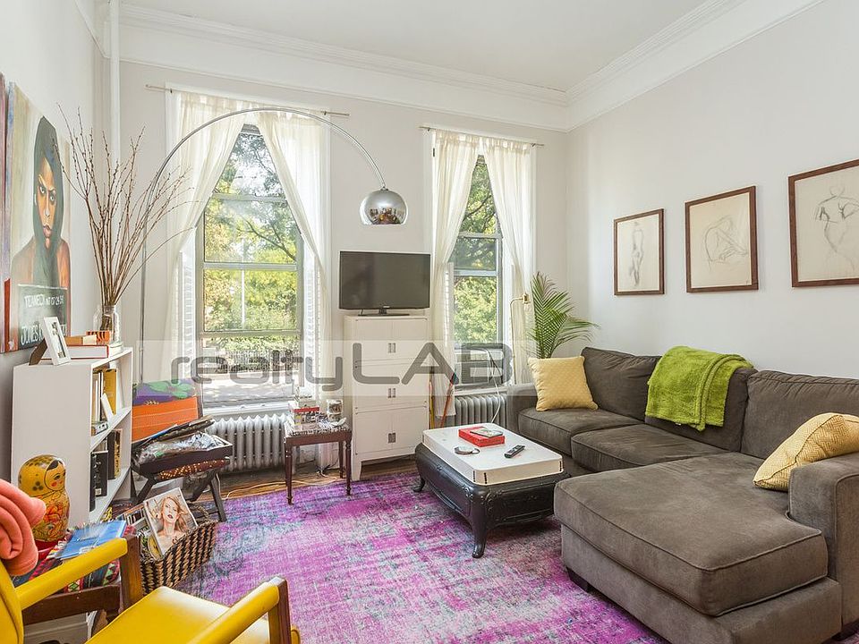 1st image of 584 Greene Ave #B