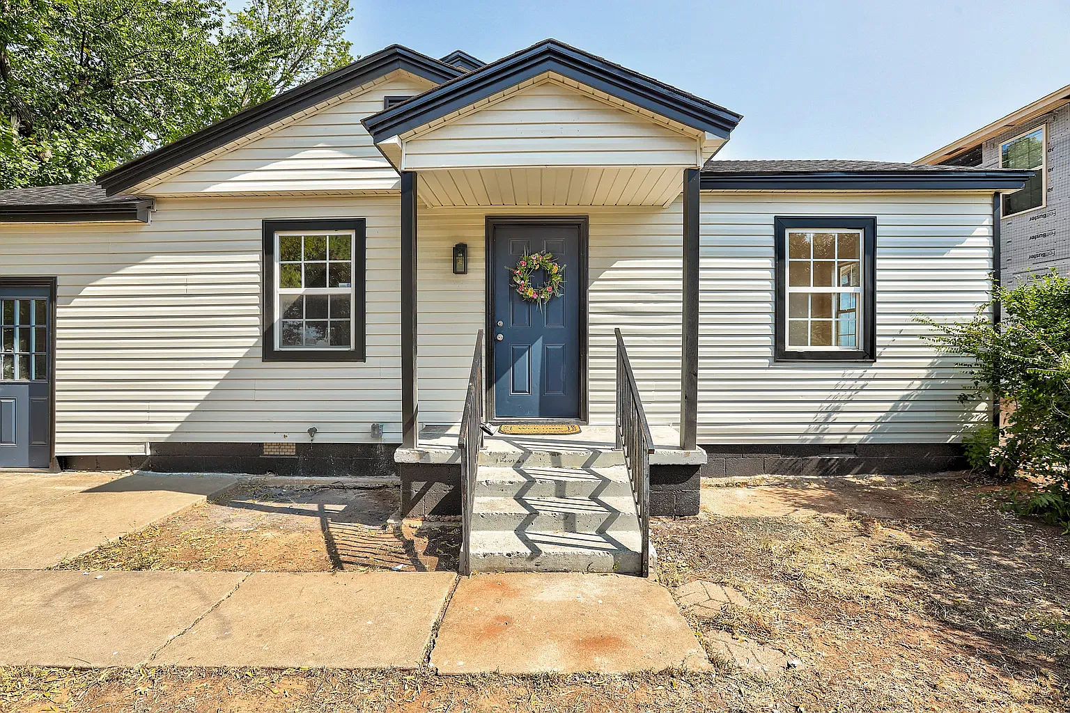 3 bed, 1520 sqft, $1,450 — Photo 1