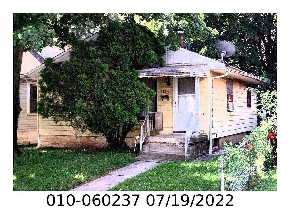 1569 E Blake Ave photo 1