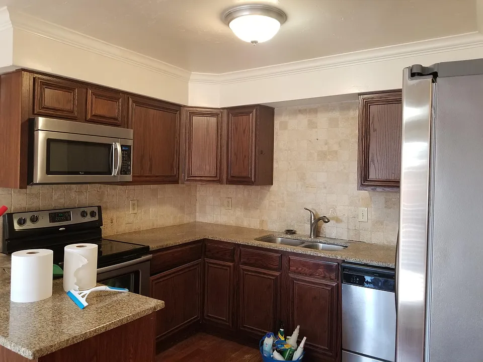 4308 Westminster Dr #4308