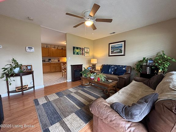 2nd image of 9913 Robsion Rd