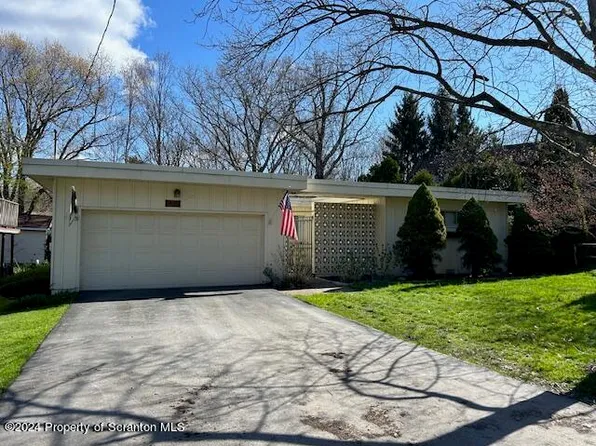 71 Snook St, Scranton, PA 18505