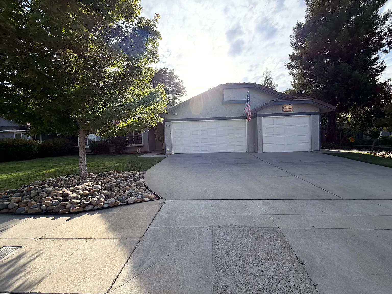 3 bed, 1636 sqft, $3,000 — Photo 1