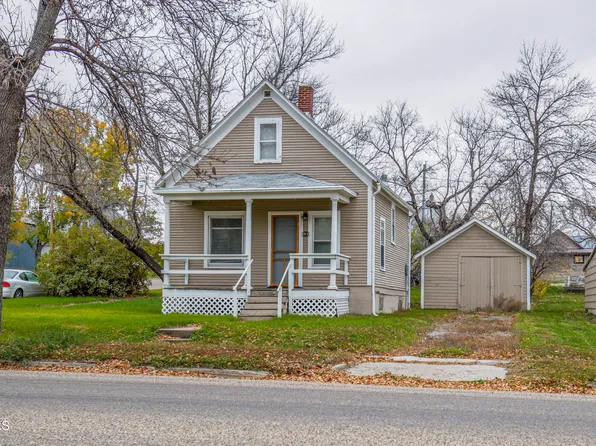 203 7th Ave SE, Jamestown, ND 58401