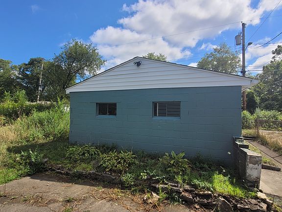 2nd image of 2445 Pennsylvania St