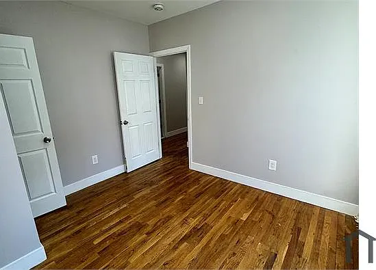 2707 Decatur Ave #3 — Photo 17