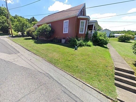 3rd image of 21 Steele St