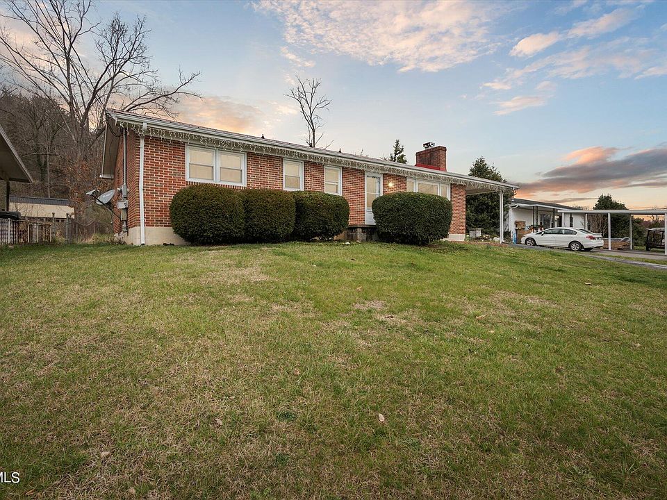 1st image of 313 Santa Fe Dr