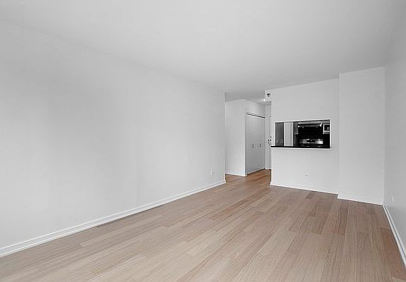 3rd image of 75 W End Ave APT P9d