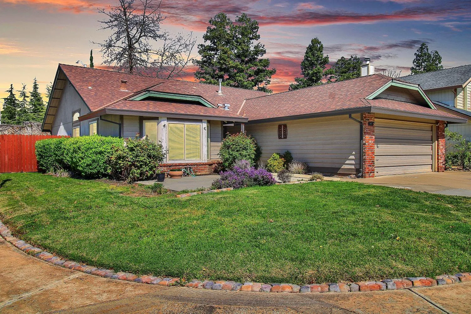 3944 Rollins Way photo 1