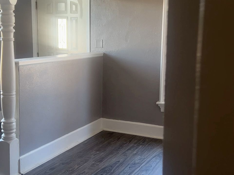 1st image of 421 Vistula St #2