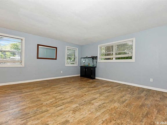 4th image of 2813 NW 21st Ter