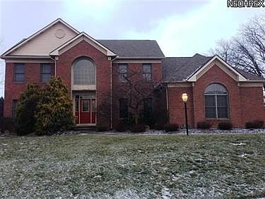 1st image of 2911 Ironwood Dr