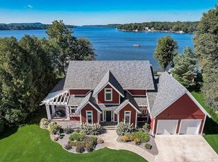 S7555 W Grandview Ave, Merrimac, WI 53561