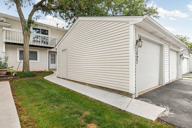 1st image of 1027 Stockton Ct