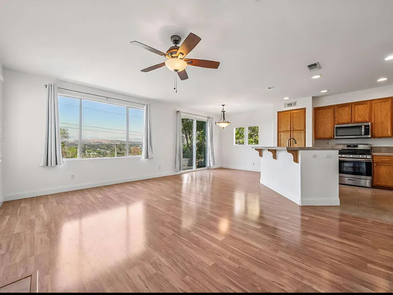 4000 Hiller Ln — Photo 11