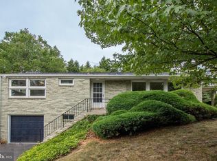 2101 Colonial Rd, Harrisburg, PA 17112