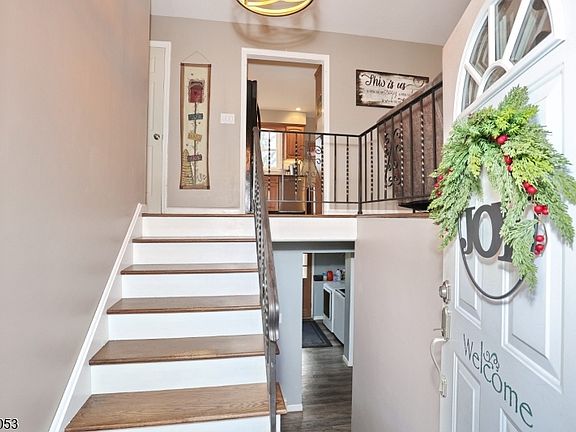 5th image of 1400 Rr 208