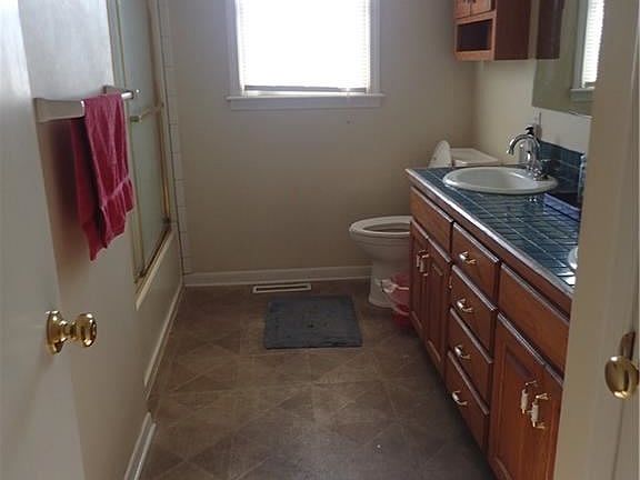 5th image of 12105 E 52nd St S