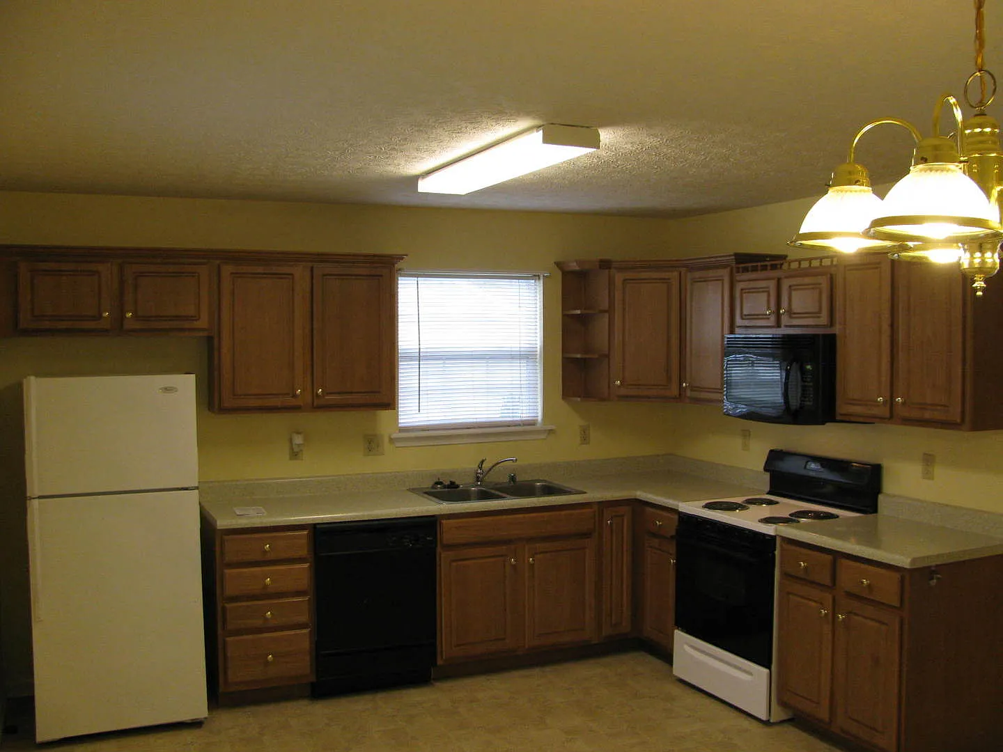 Cute Efficient Affordable Home in Great Location — Photo 3