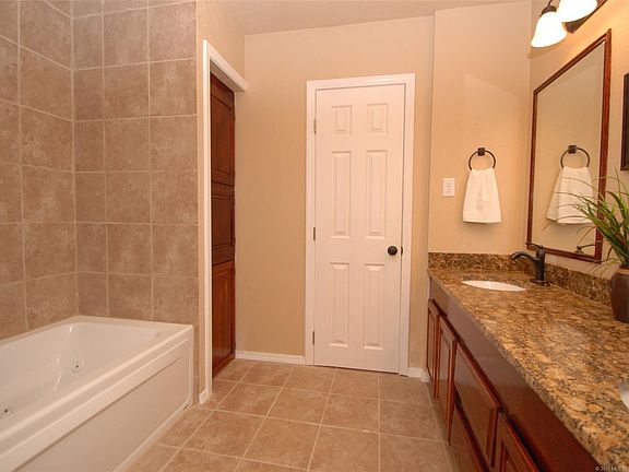 4th image of 23654 E 105th St