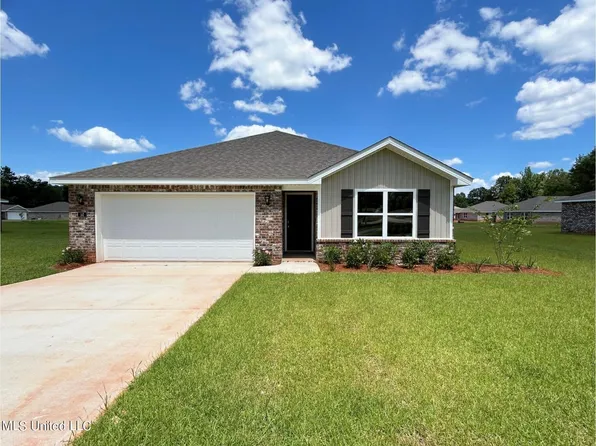 50 Sunset Dr, Lucedale, MS 39452