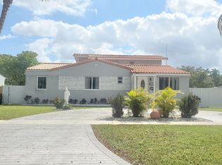 970 Plover Ave, Miami Springs, FL 33166