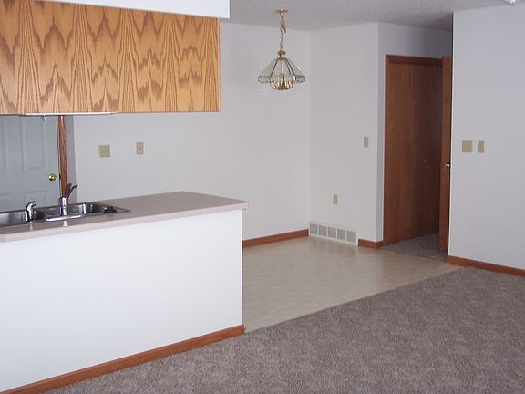 2nd image of 609 Mary Kay Ave