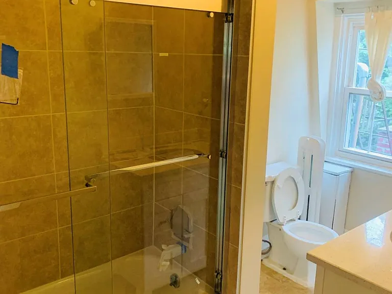 145 Carpenter Ave #5 — Photo 3