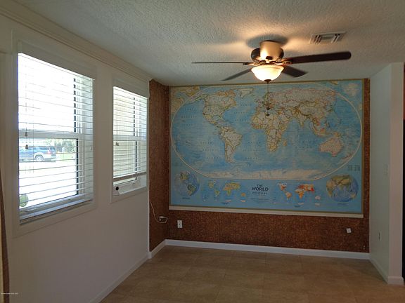 5th image of 144 Bahama Blvd
