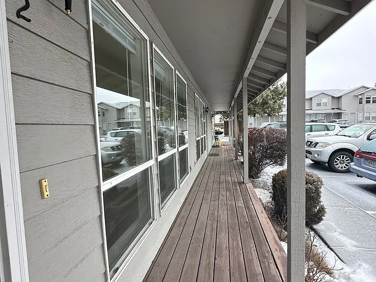 2922 NE Two Nikki Ct — Photo 18