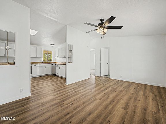 3rd image of 12507 W Easter Pl
