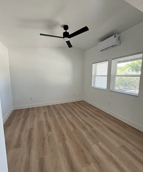 8563 Santa Rosa Ave — Photo 5