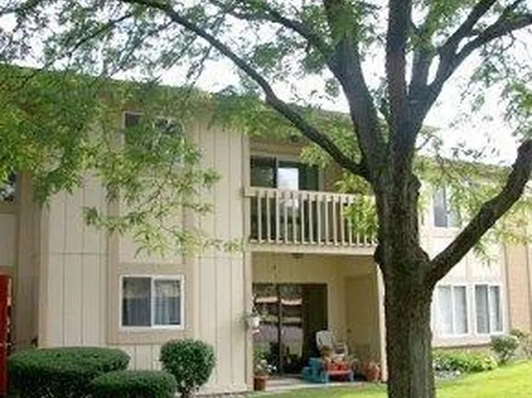 27825 Berrywood Ln Unit 46-1, Farmington Hills, MI 48334