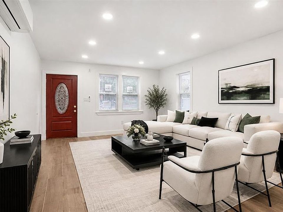 1st image of 3968 Duryea Ave #1