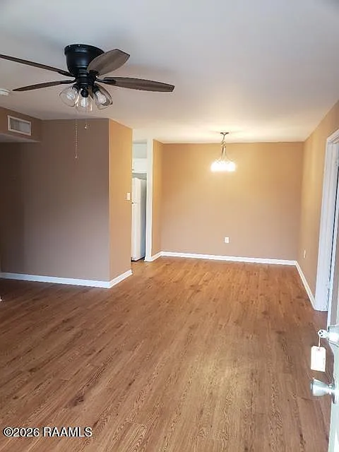 2 bed, 940 sqft, $975 — Photo 2