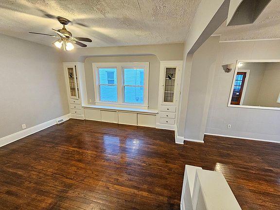 5th image of 20570 Ball Ave