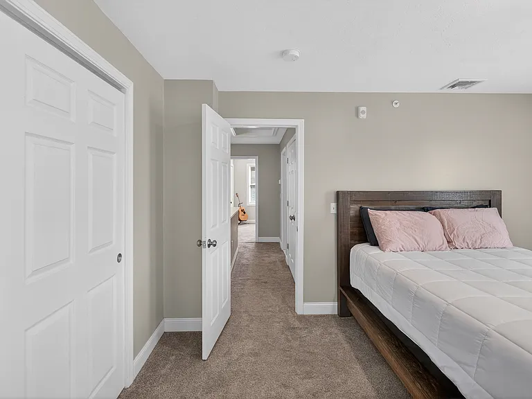 5 Twin Ponds Dr #8 — Photo 27