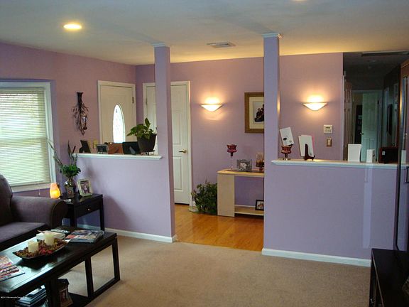 5th image of 916 Brookside Dr