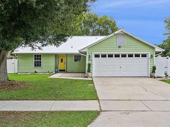 2nd image of 3102 Garden Ct