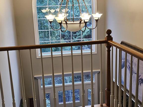 3rd image of 13 Leapson Ln