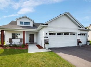325 Riverview Cir, Hanover, MN 55341