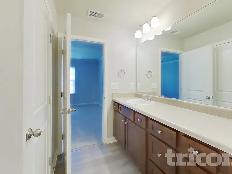 2314 Shady Dr — Photo 7
