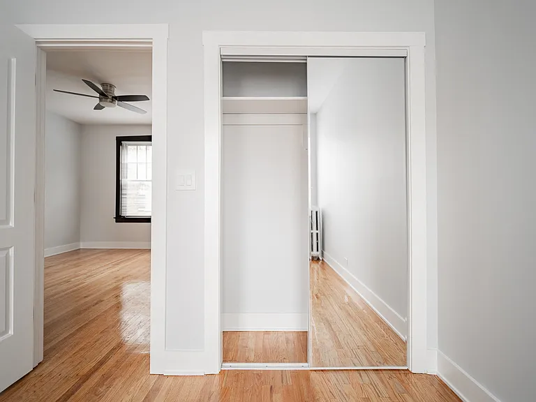 1623 W Belmont — Photo 13