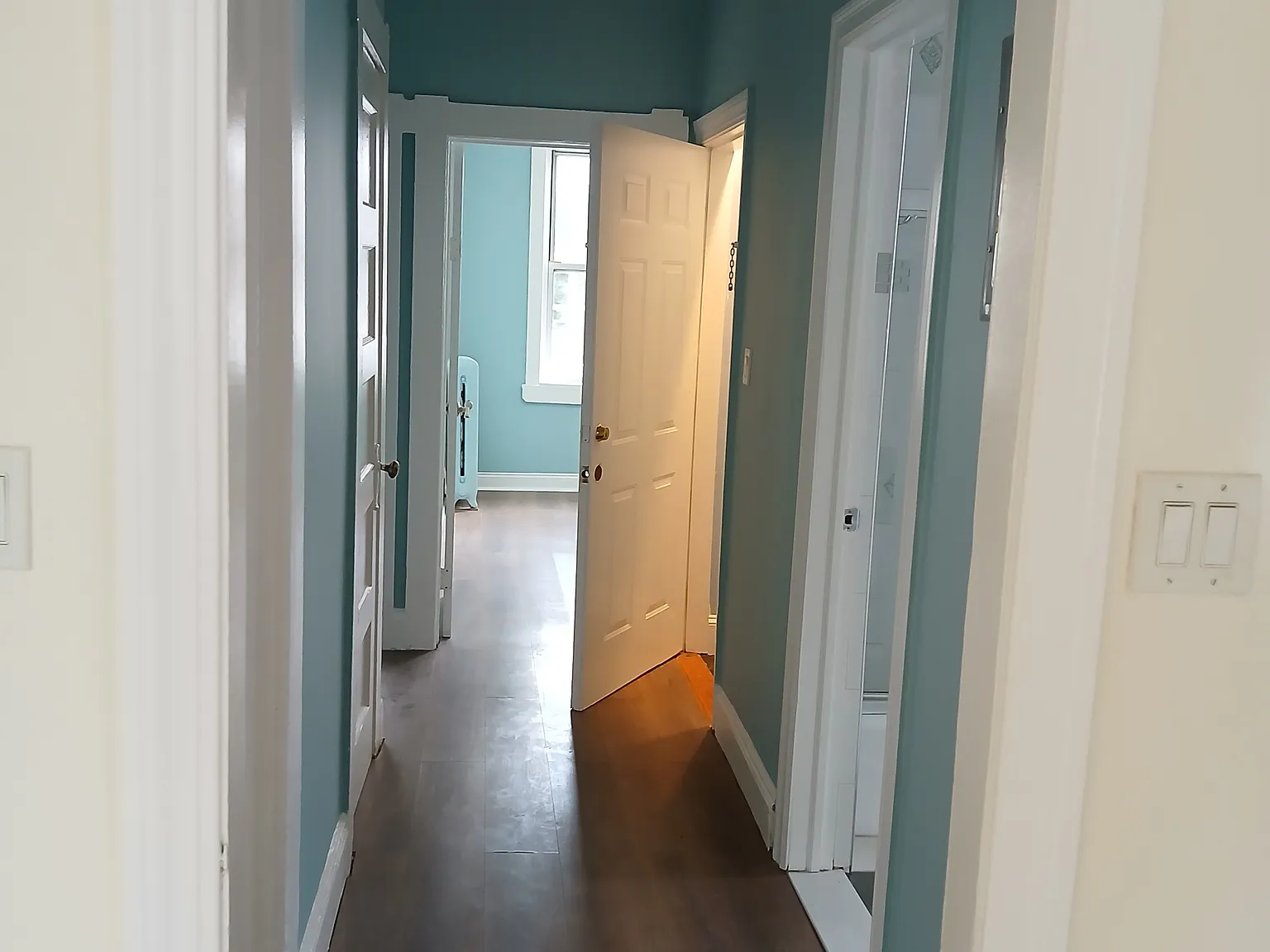 3 bed, $3,000 — Photo 2